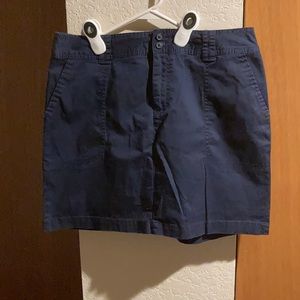 Women’s Skorts.